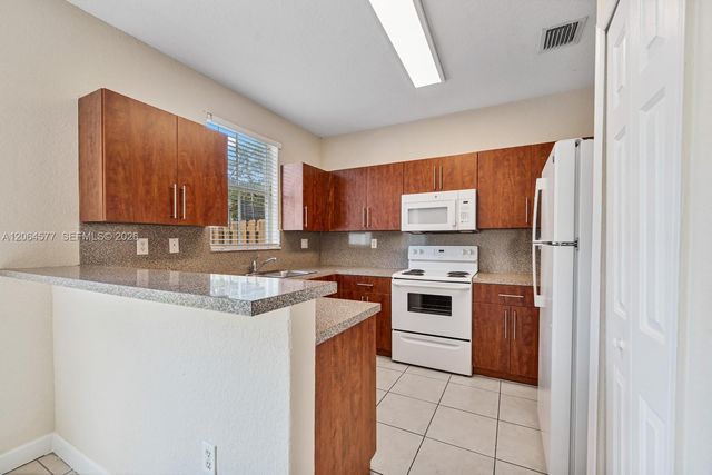 1427 SE 25th Ave, Homestead, FL 33035
