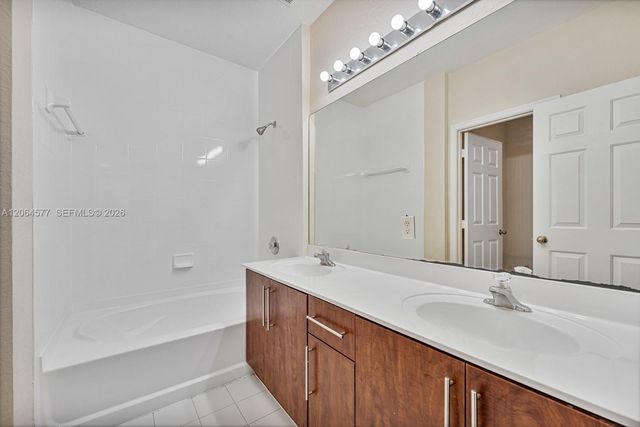 1427 SE 25th Ave, Homestead, FL 33035