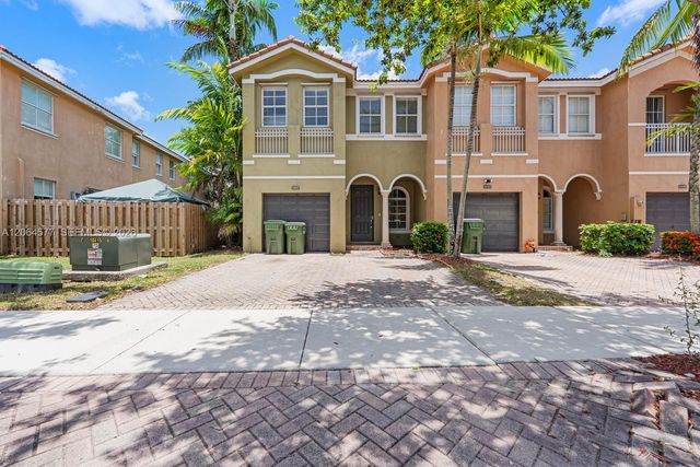1427 SE 25th Ave, Homestead, FL 33035