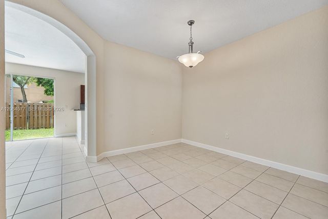 1427 SE 25th Ave, Homestead, FL 33035