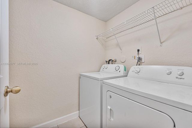1427 SE 25th Ave, Homestead, FL 33035