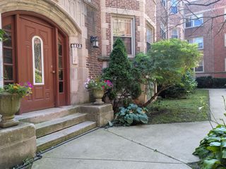 6814 N Ashland Boulevard 1-C, Chicago, IL 60626