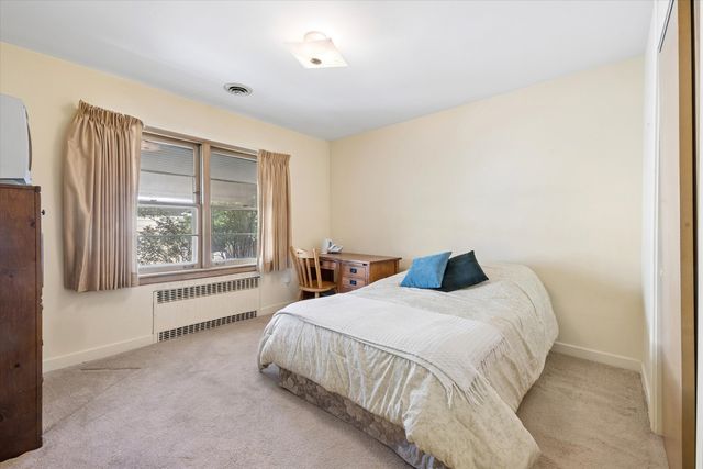 1024 S Spring Avenue, La Grange, IL 60525