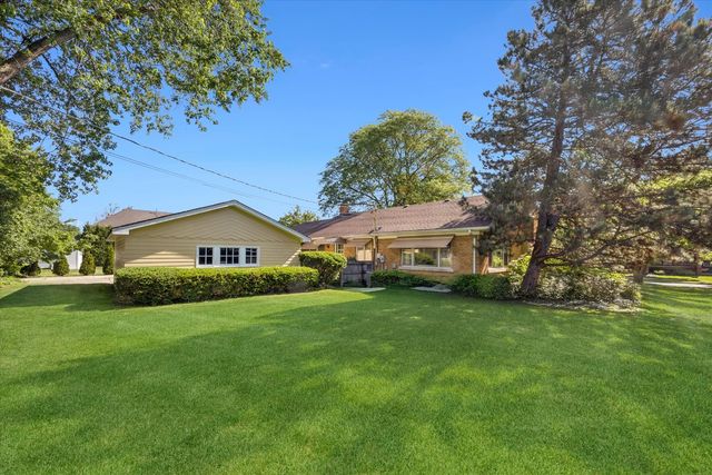 1024 S Spring Avenue, La Grange, IL 60525