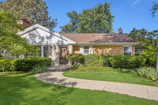 1024 S Spring Avenue, La Grange, IL 60525