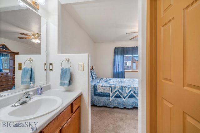 1009 Paisley Drive, Belgrade, MT 59714