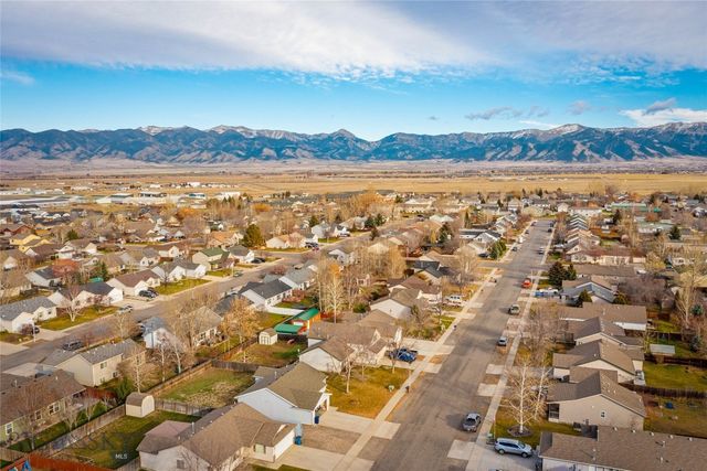 1009 Paisley Drive, Belgrade, MT 59714