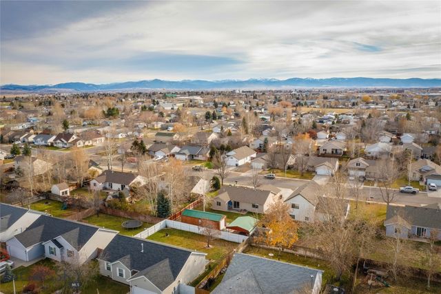 1009 Paisley Drive, Belgrade, MT 59714