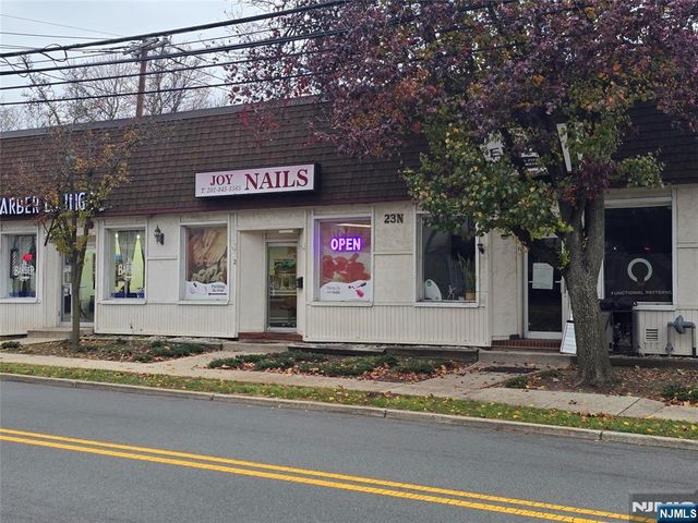 23 Farview Avenue, Paramus, NJ 07652