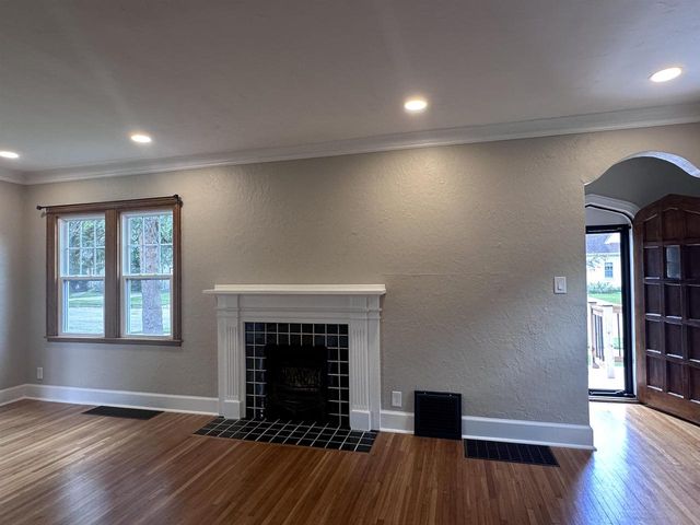 1221 Grace Street, Janesville, WI 53545
