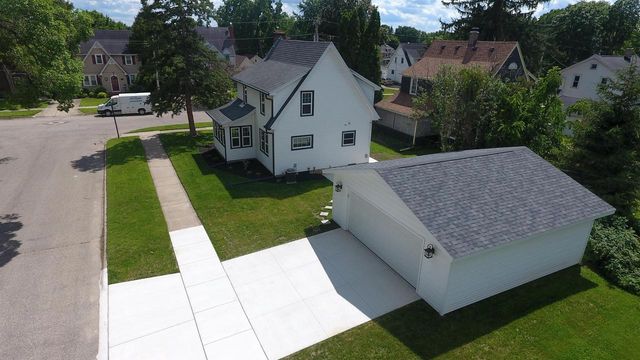 1221 Grace Street, Janesville, WI 53545