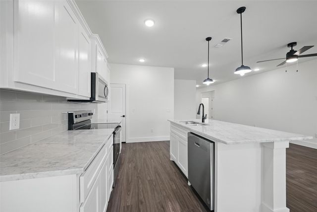 408 Broadway, Whitesboro, TX 76273