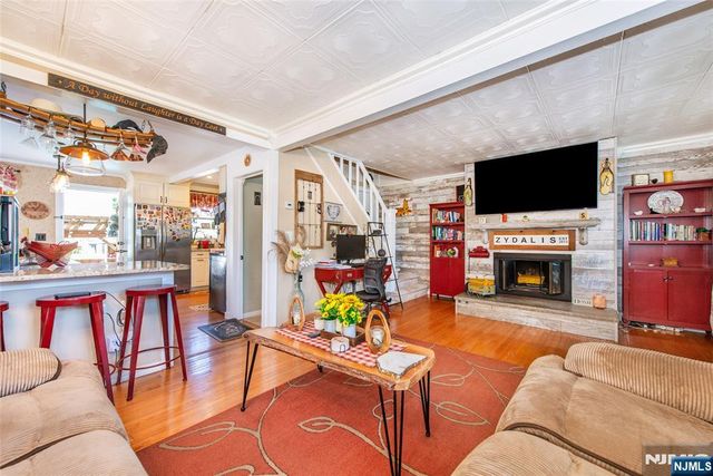 41 Frederick Avenue, Hawthorne, NJ 07506