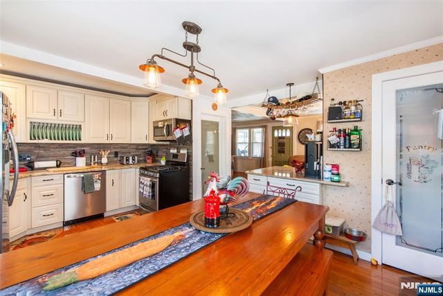 41 Frederick Avenue, Hawthorne, NJ 07506