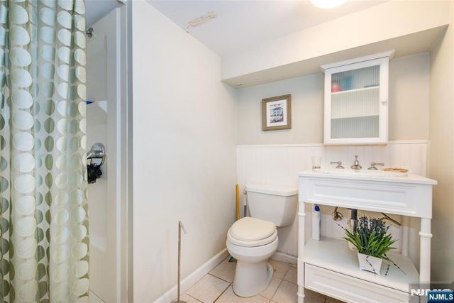 41 Frederick Avenue, Hawthorne, NJ 07506