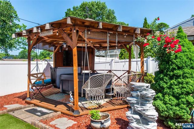 41 Frederick Avenue, Hawthorne, NJ 07506