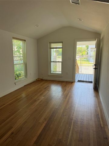 1406 E 33rd Street, Houston, TX 77022