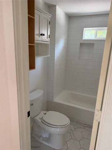 1406 E 33rd Street, Houston, TX 77022