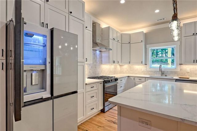 341 Abby Ln, Clayton, GA 30525