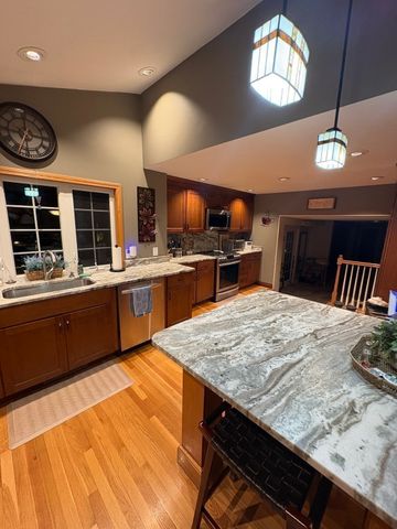 24 Tumelty, Peabody, MA 01960