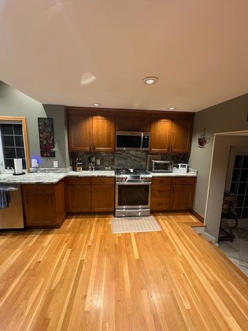 24 Tumelty, Peabody, MA 01960