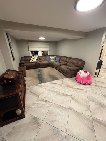 24 Tumelty, Peabody, MA 01960