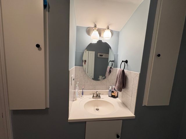 24 Tumelty, Peabody, MA 01960