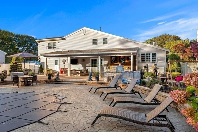 24 Tumelty, Peabody, MA 01960