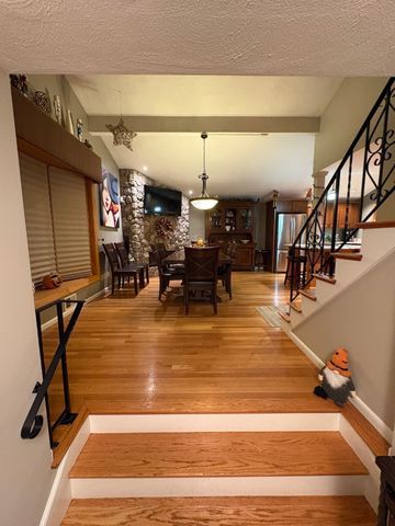 24 Tumelty, Peabody, MA 01960