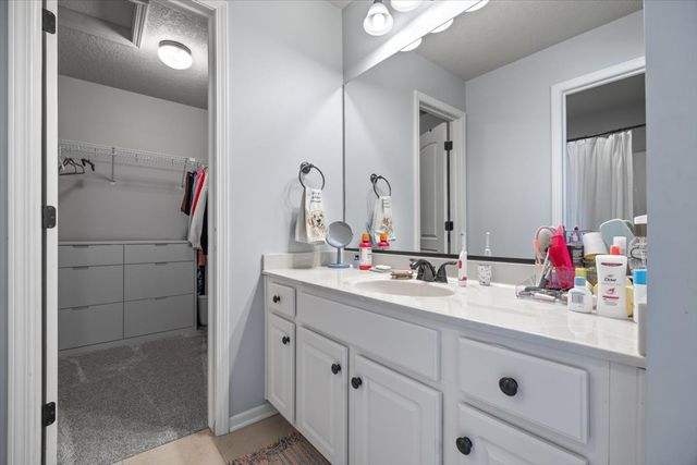 4009 SW 4th Street, Ankeny, IA 50023