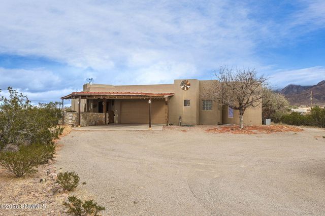 10085 Achenbach Canyon Road, Las Cruces, NM 88011