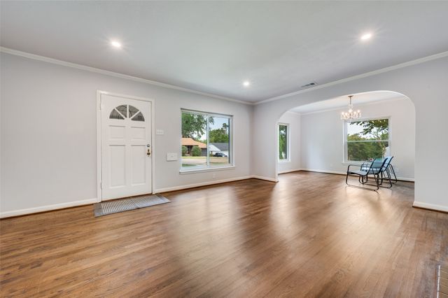 1342 Michigan Avenue, Dallas, TX 75216