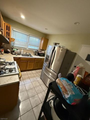 12 Watson Ave, Elizabeth City, NJ 07202