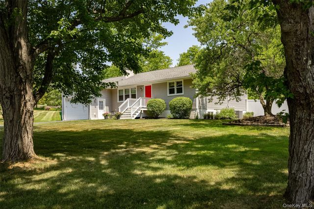 12 Hi View Road, Wappingers Falls, NY 12590