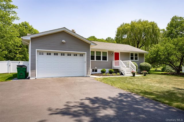 12 Hi View Road, Wappingers Falls, NY 12590