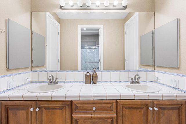 123 Brenna Lane, Palm Desert, CA 92211