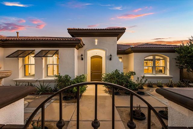 123 Brenna Lane, Palm Desert, CA 92211