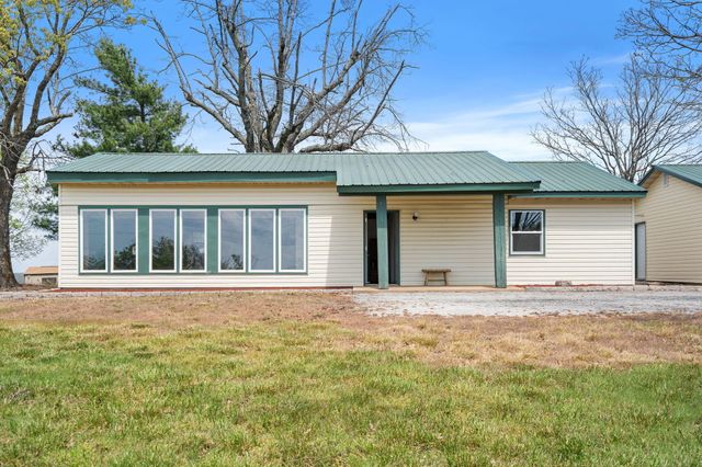 55 Kearney Lane, Reeds Spring, MO 65737