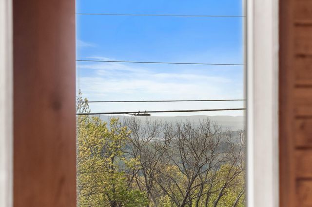 55 Kearney Lane, Reeds Spring, MO 65737