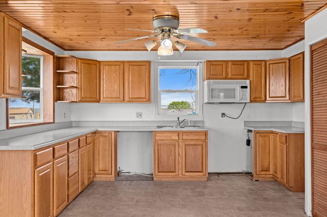 55 Kearney Lane, Reeds Spring, MO 65737