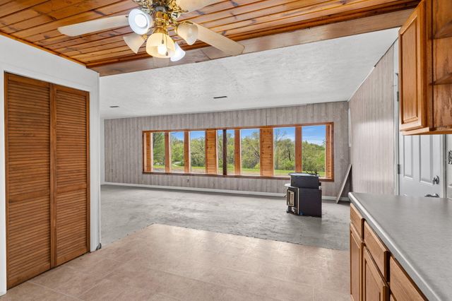 55 Kearney Lane, Reeds Spring, MO 65737