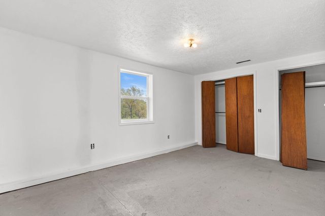 55 Kearney Lane, Reeds Spring, MO 65737