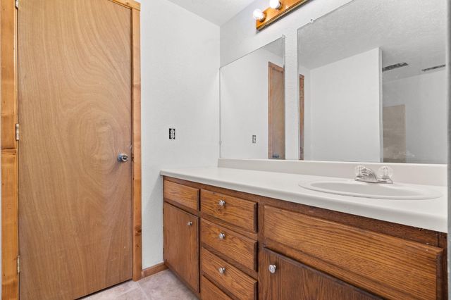 55 Kearney Lane, Reeds Spring, MO 65737