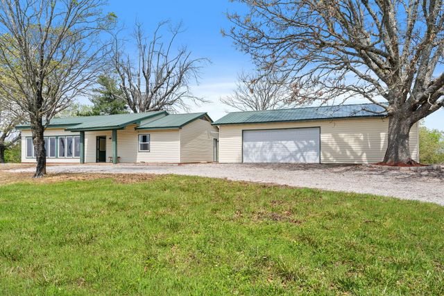 55 Kearney Lane, Reeds Spring, MO 65737