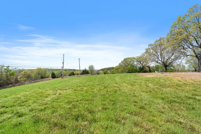 55 Kearney Lane, Reeds Spring, MO 65737