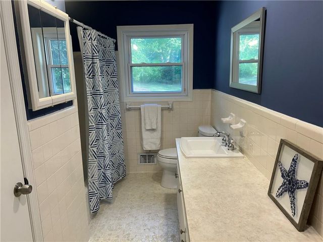 1811 Trophy Drive, Marietta, GA 30062