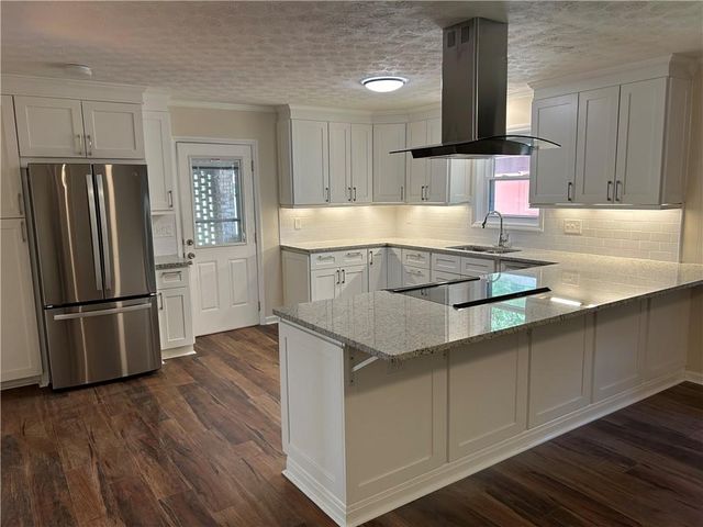 1811 Trophy Drive, Marietta, GA 30062