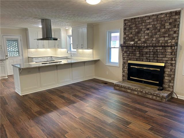 1811 Trophy Drive, Marietta, GA 30062