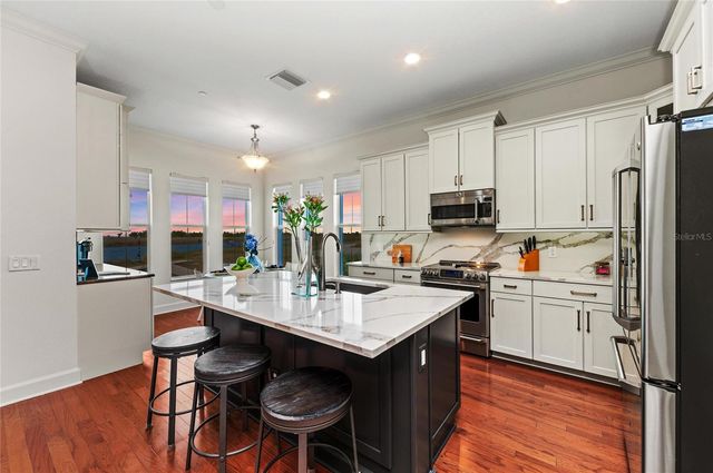 226 SAPPHIRE LAKE DRIVE 101, Bradenton, FL 34209