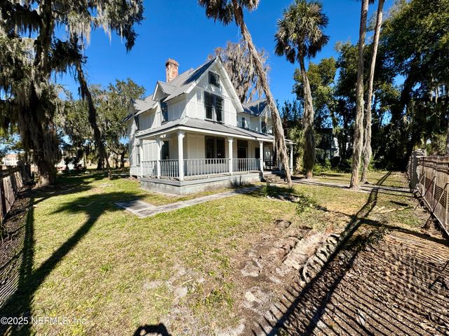 424 EMMETT Street, Palatka, FL 32177